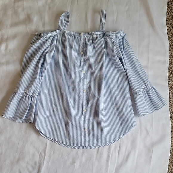 Abercrombie & Fitch Tops - Abercrombie Kids Blue Striped Off-Shoulder Blouse Size 15/16